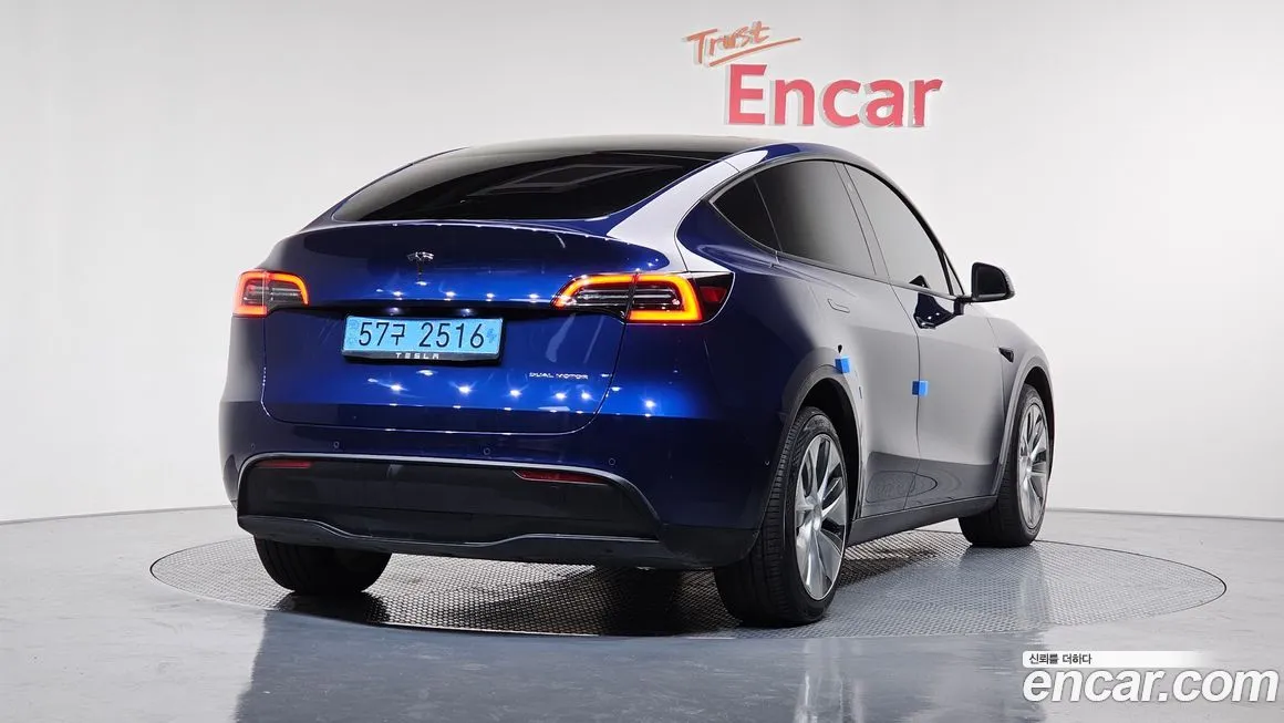 Tesla Model Y — фото 2