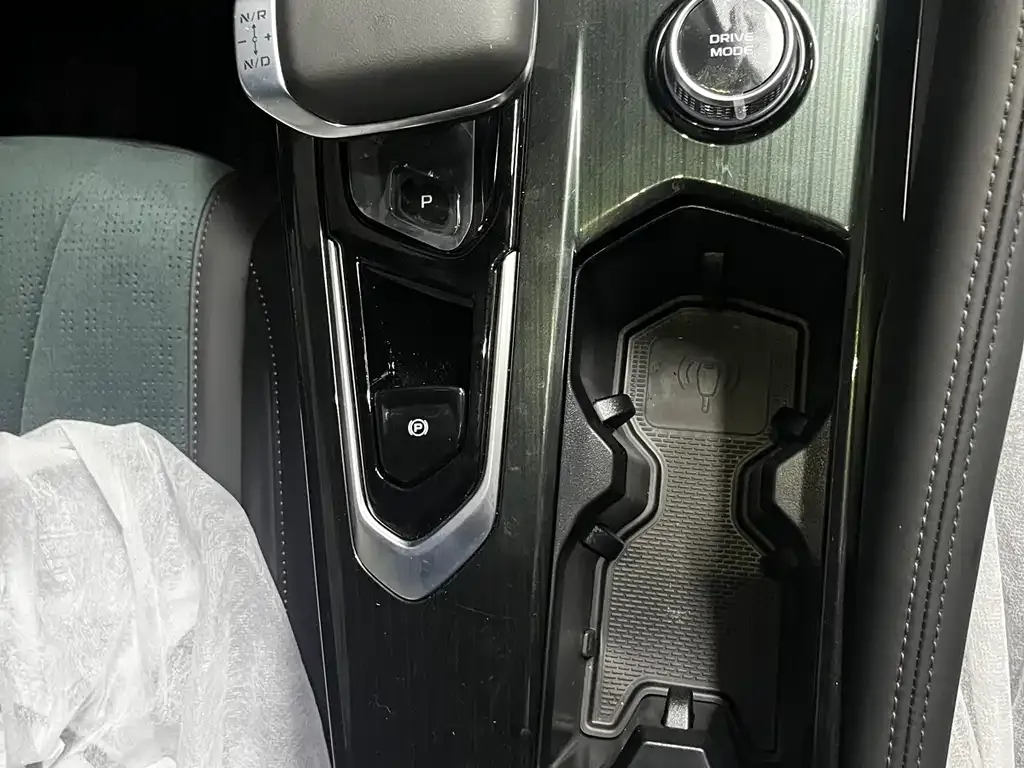 Geely Xingyue L 2025 из CN, фото 9
