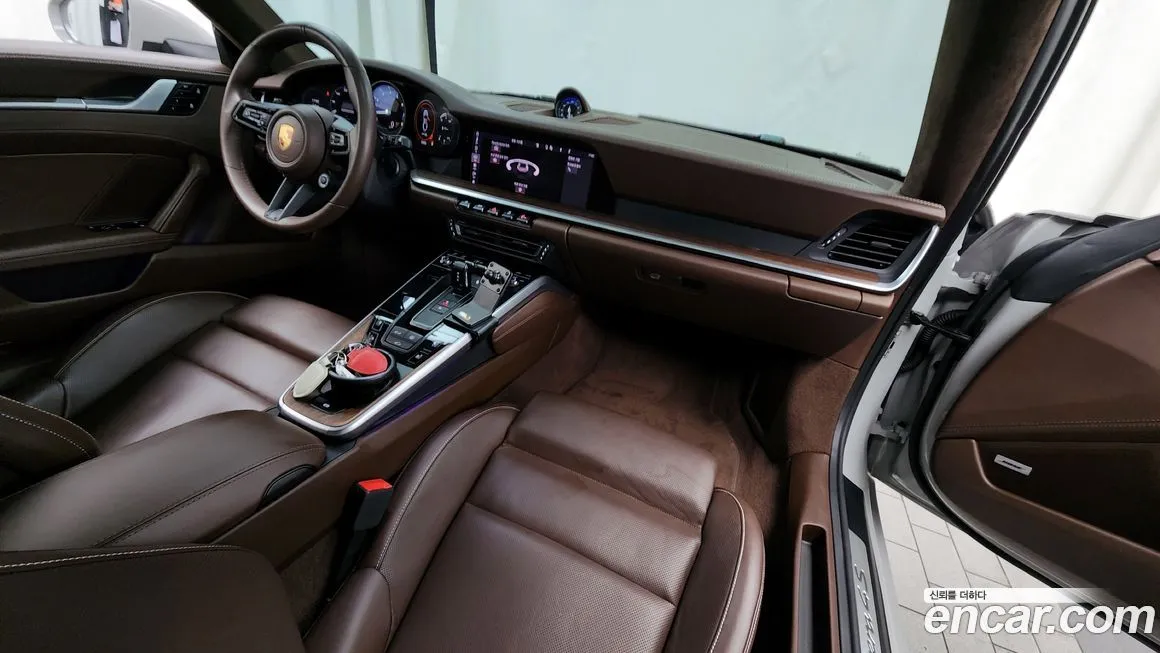 Porsche 911 2021 из KR, фото 7