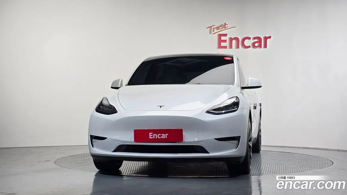 Tesla Model Y — фото 3