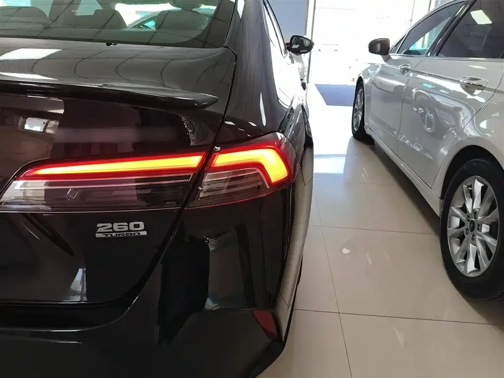 Honda Inspire 2024 из CN, фото 8
