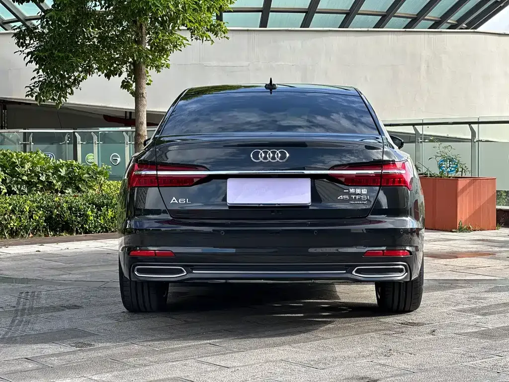 Audi A6L 2021 из CN, фото 5
