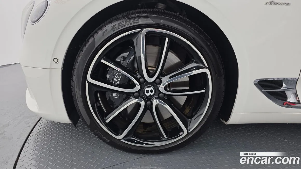Bentley Continental 2023 из KR, фото 5