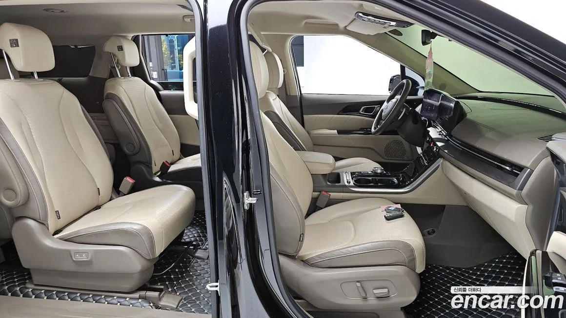 Kia Carnival — фото 10