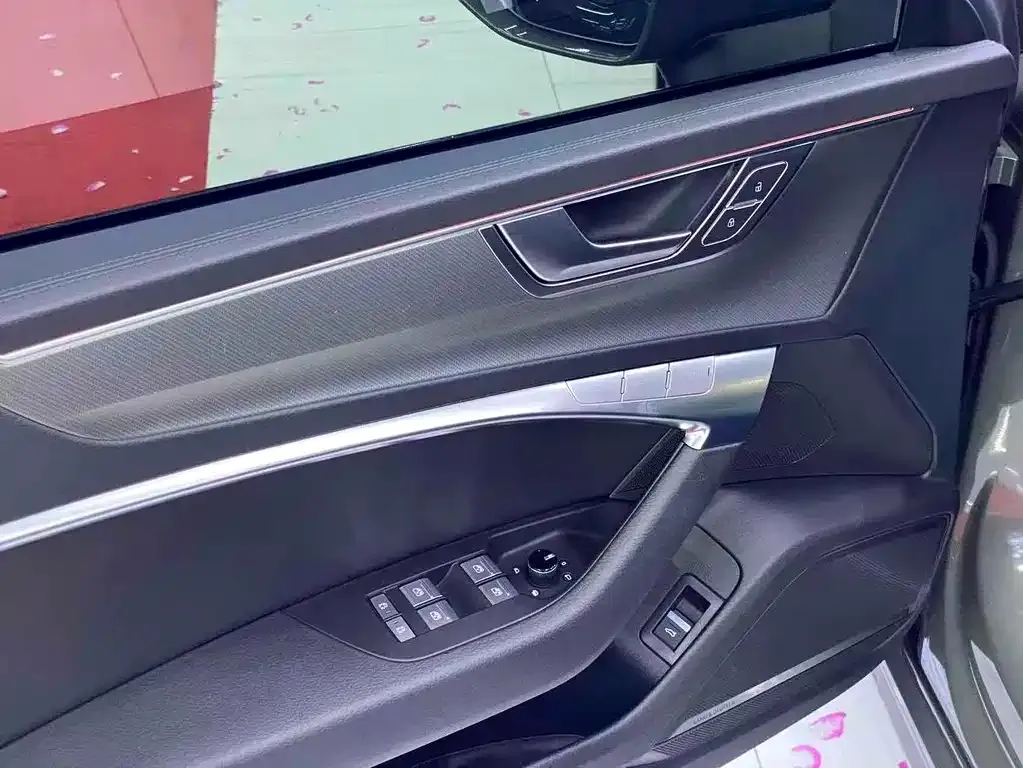 Audi A7 2021 из CN, фото 10