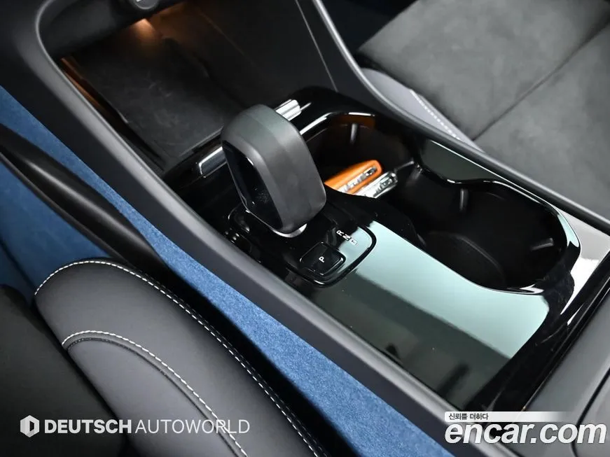 Volvo XC40 2024 из KR, фото 9