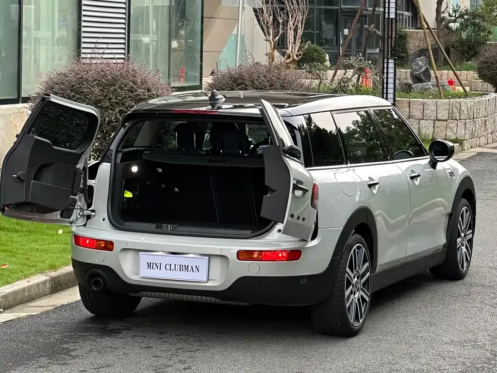 [object Object] Mini Clubman 2022 из CN, фото 8