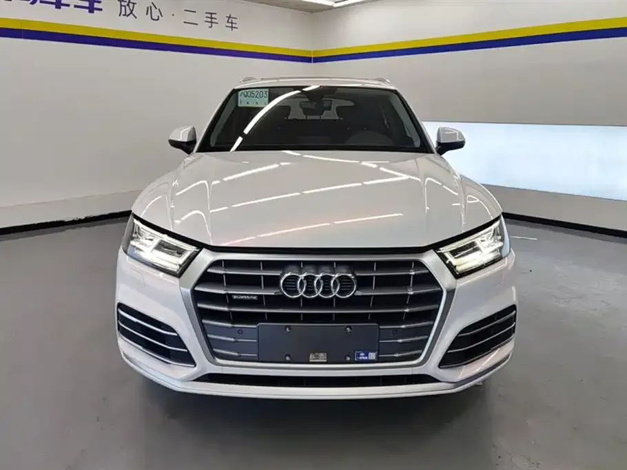 Audi Q5L 2021 из CN, фото 2