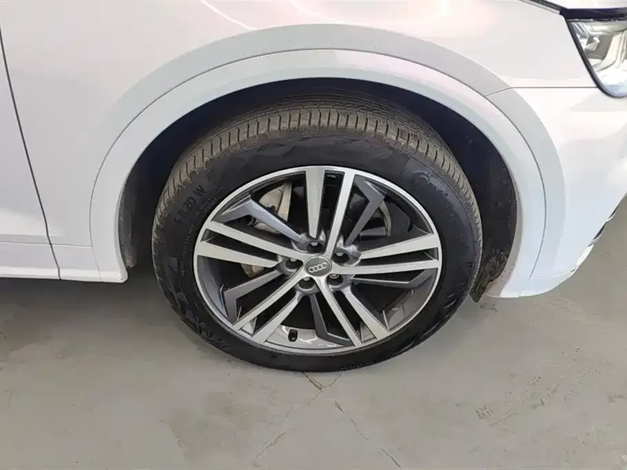 Audi Q5L 2021 из CN, фото 6