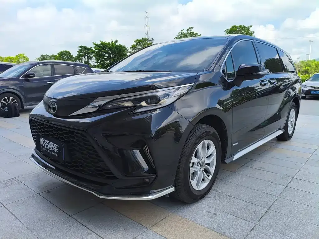 Toyota Granvia 2025 из CN, фото 1