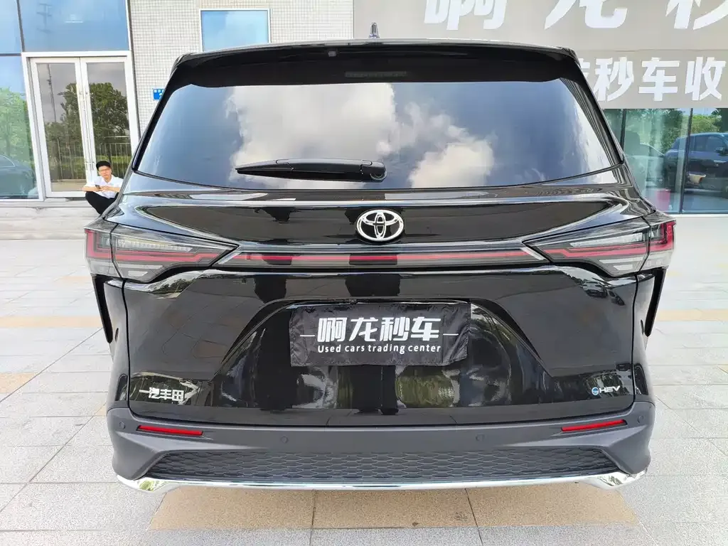 Toyota Granvia 2025 из CN, фото 6