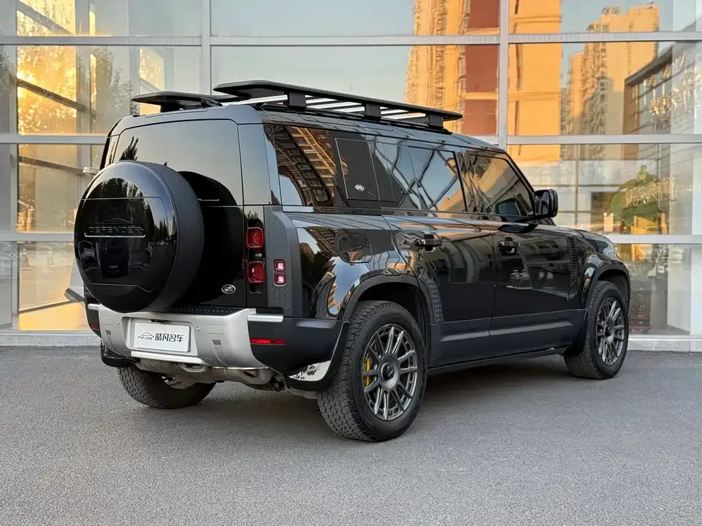 Land Rover Defender 2023 из CN, фото 3