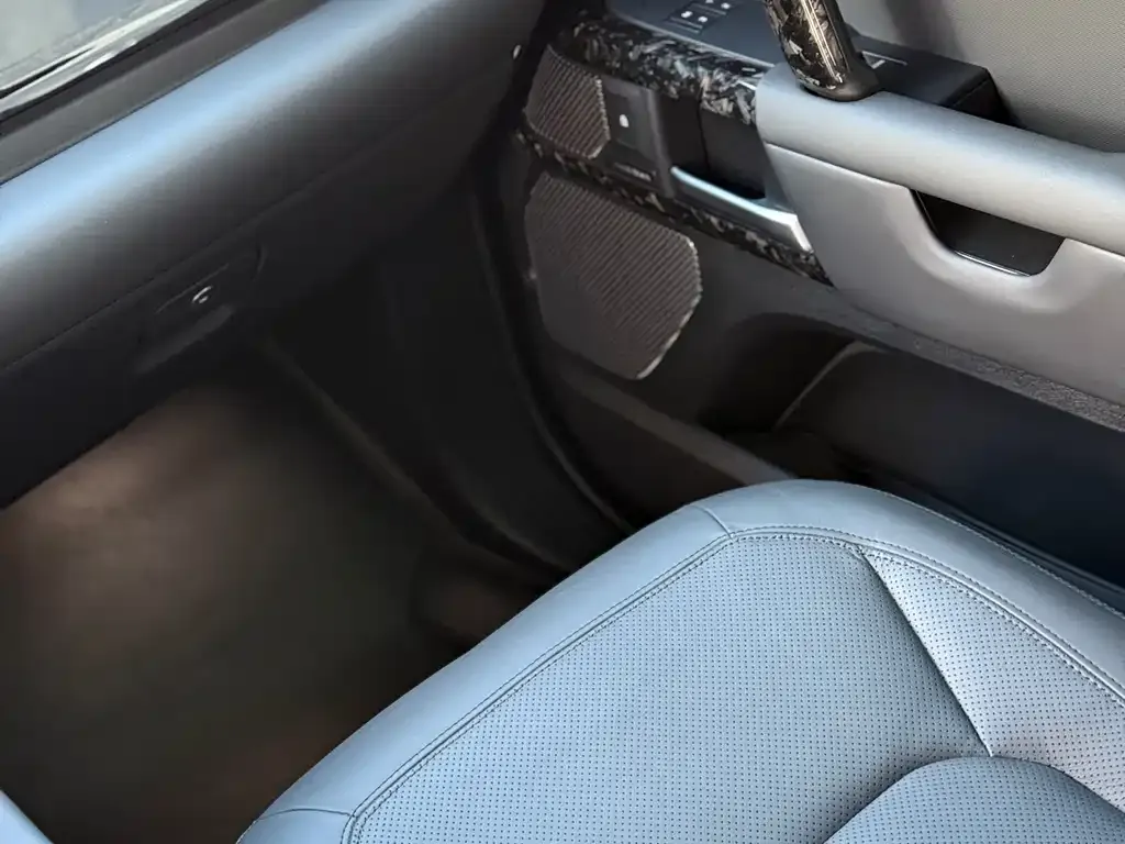 Land Rover Defender 2023 из CN, фото 9