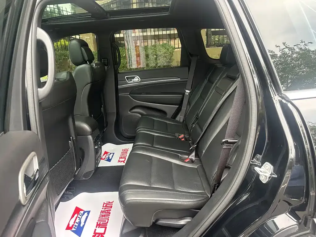 Jeep Grand Cherokee (Import) 2021 из CN, фото 9