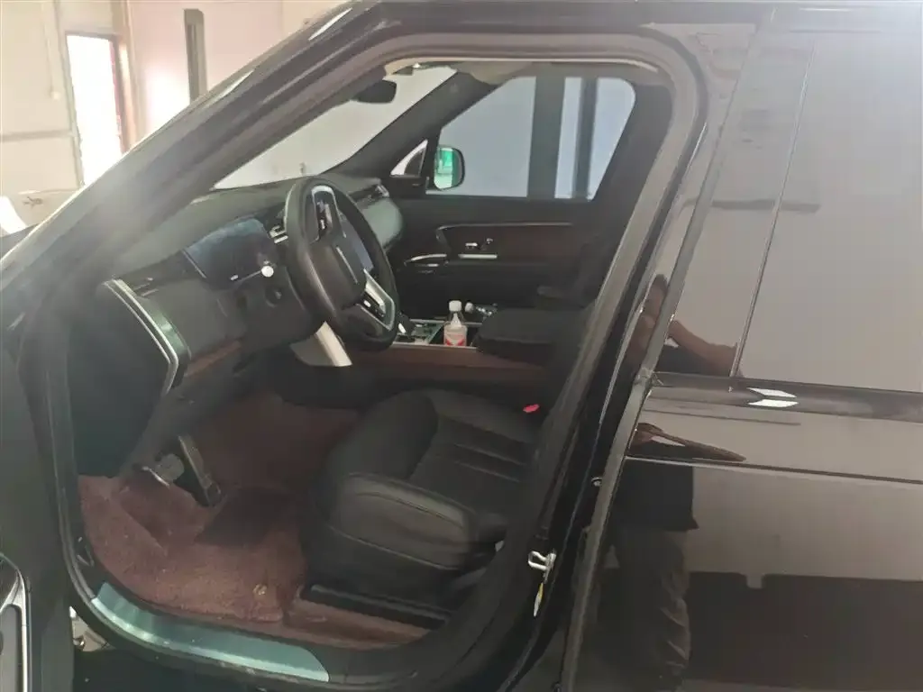 Land Rover Range Rover 2023 из CN, фото 2