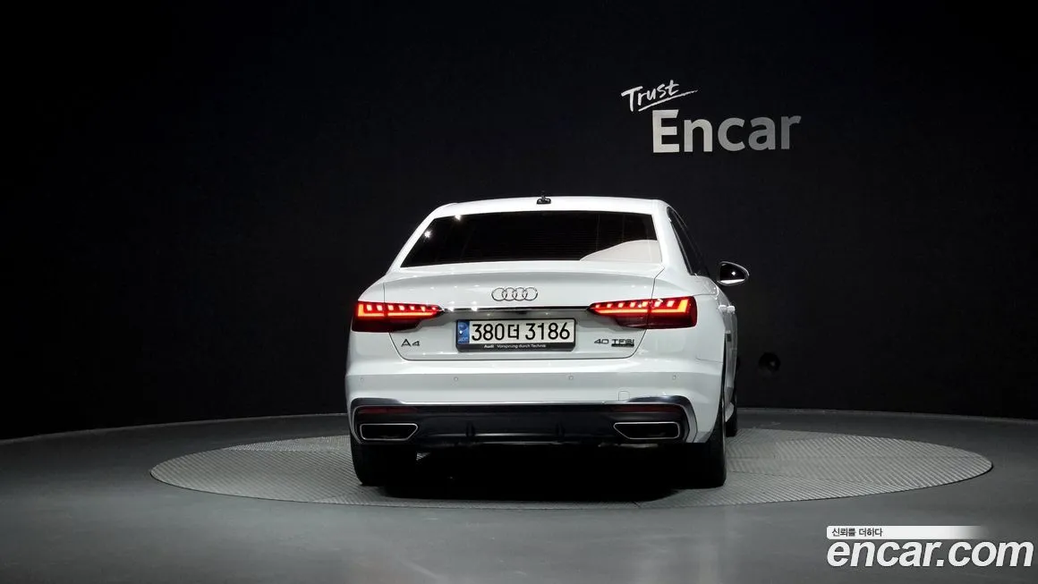 Audi A4 — фото 4