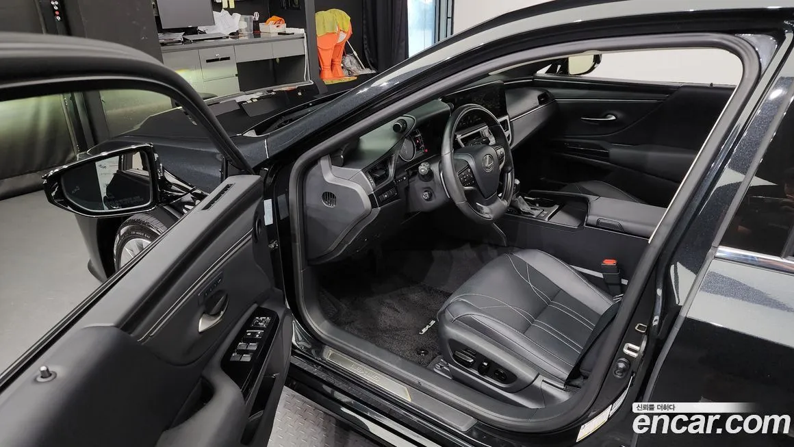 Lexus ES 2023 из KR, фото 10