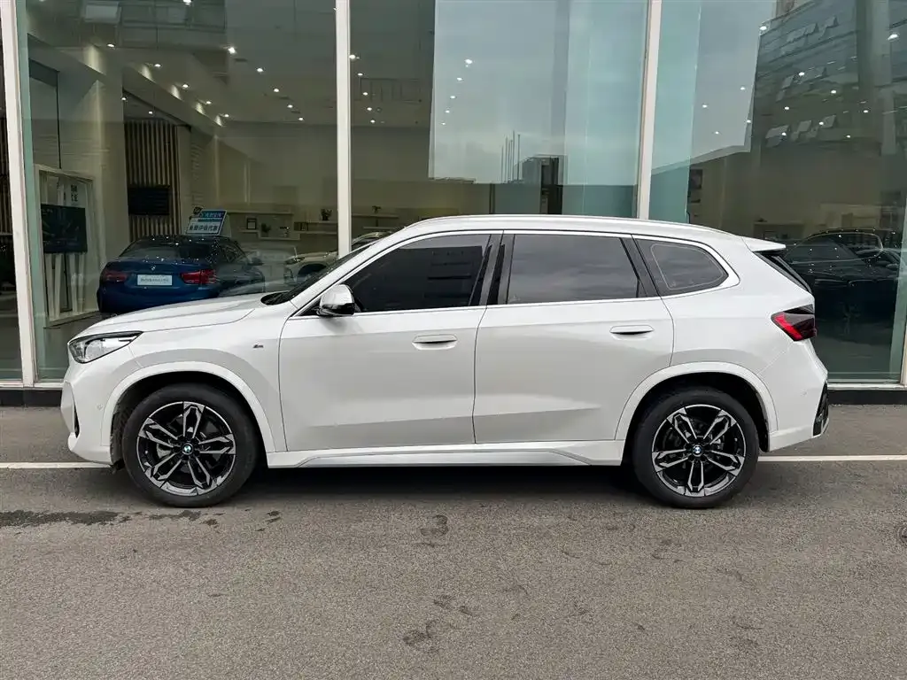 BMW X1 2024 из CN, фото 3