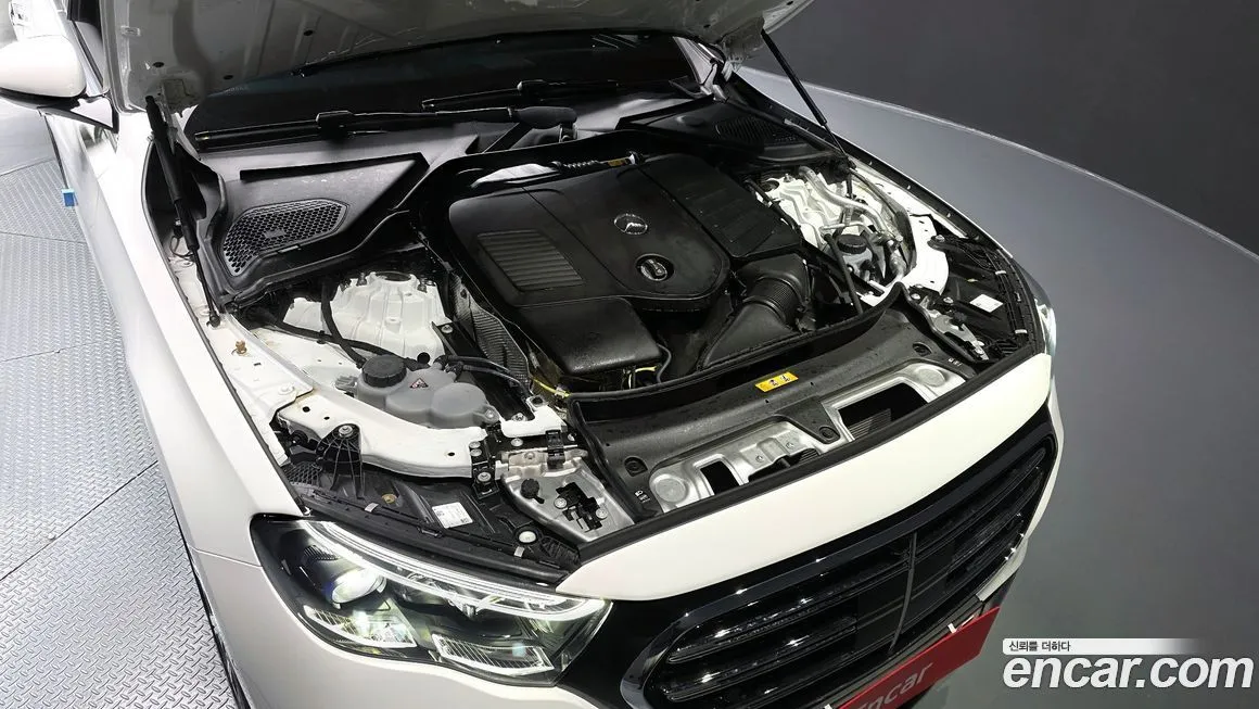 Mercedes-Benz E-Class 2025 из KR, фото 6