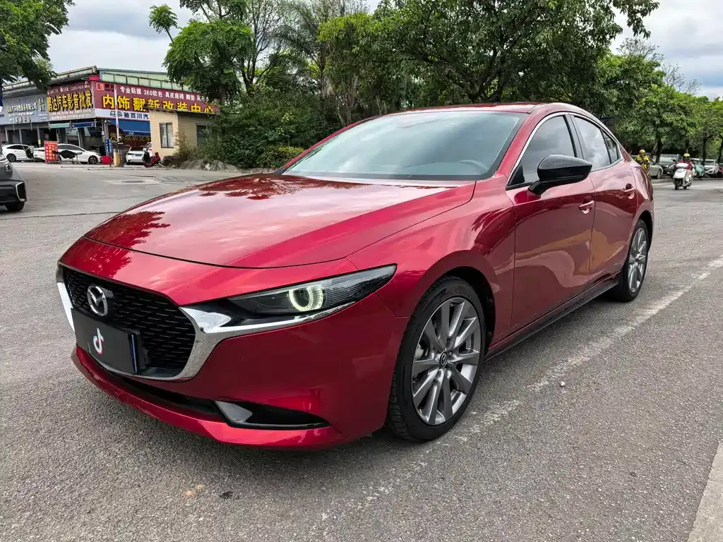 Mazda 3 Axela 2022 из CN, фото 1