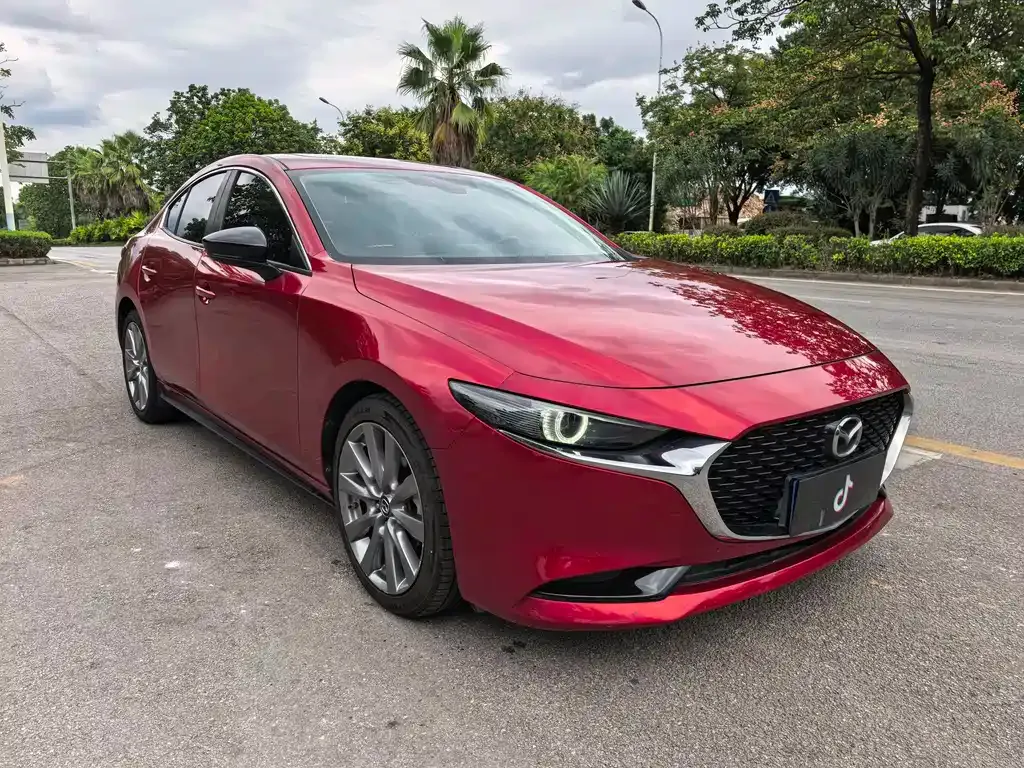 Mazda 3 Axela 2022 из CN, фото 3