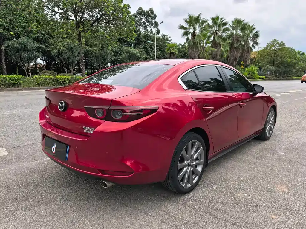 Mazda 3 Axela 2022 из CN, фото 4