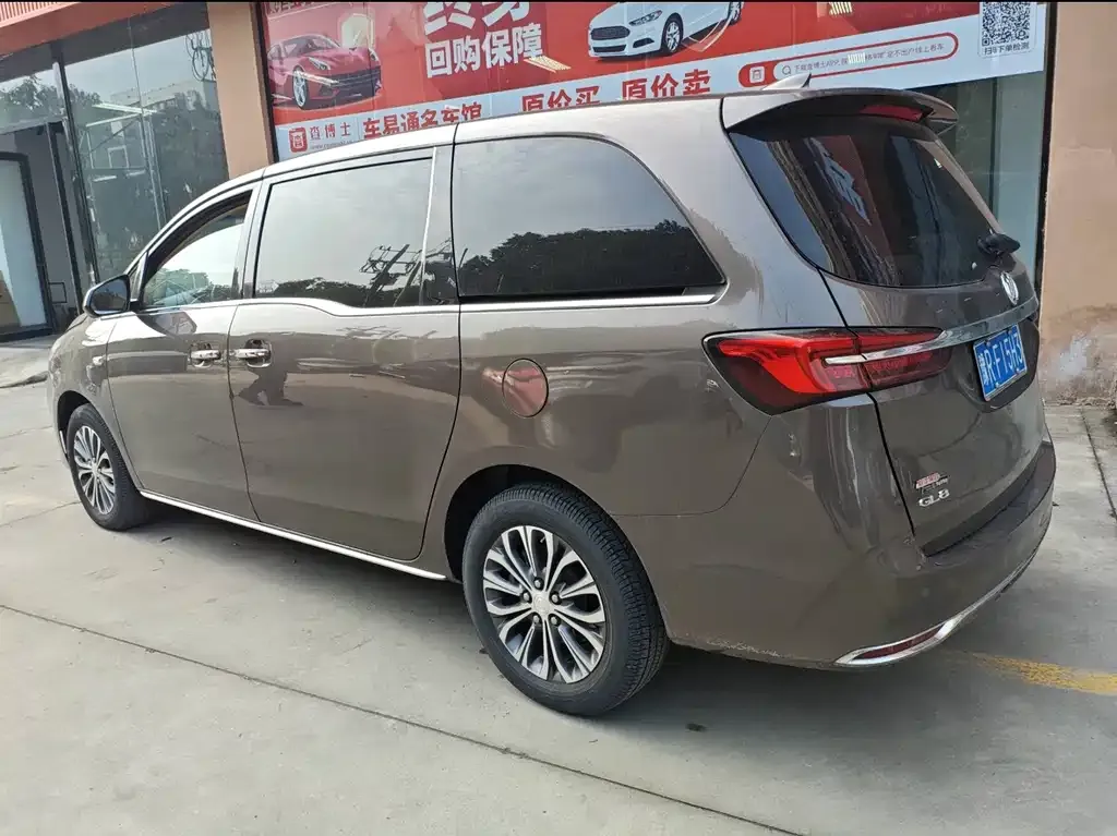 Buick GL8 2024 из CN, фото 6