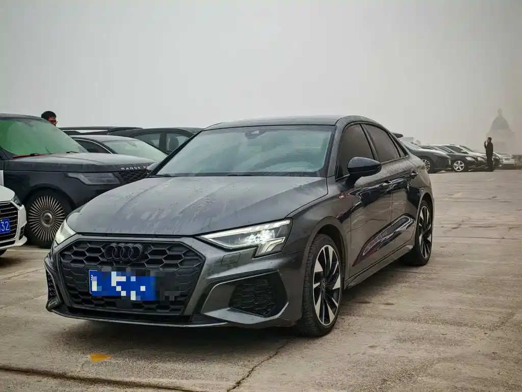 Audi A3 2024 из CN, фото 1