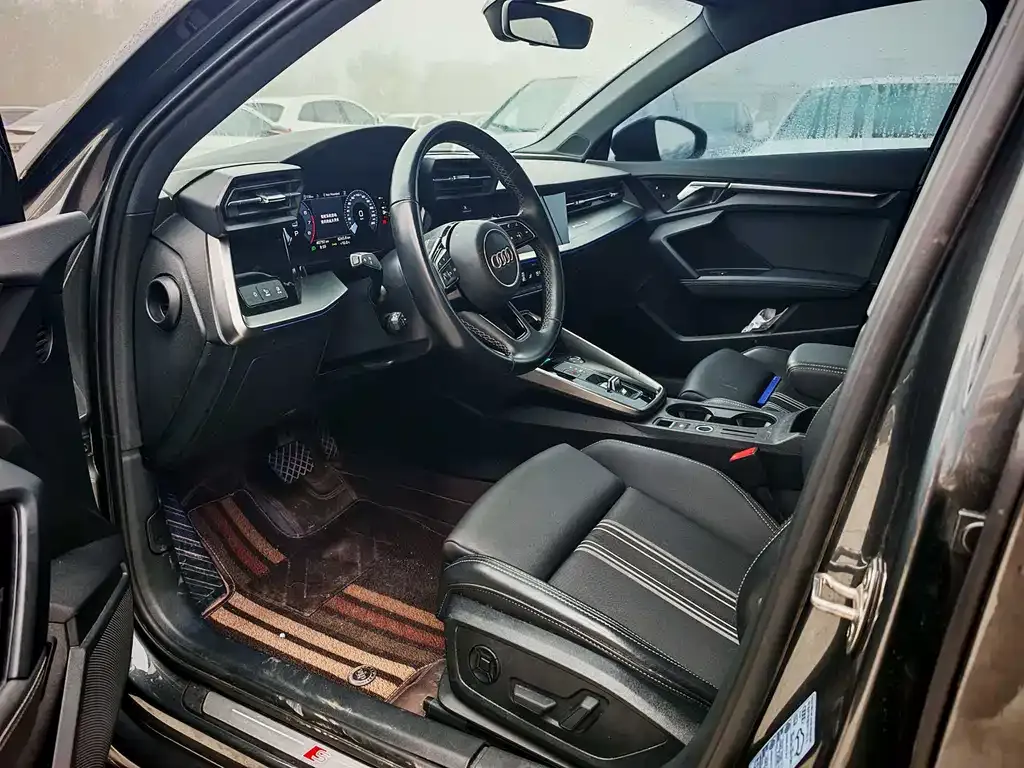 Audi A3 2024 из CN, фото 4