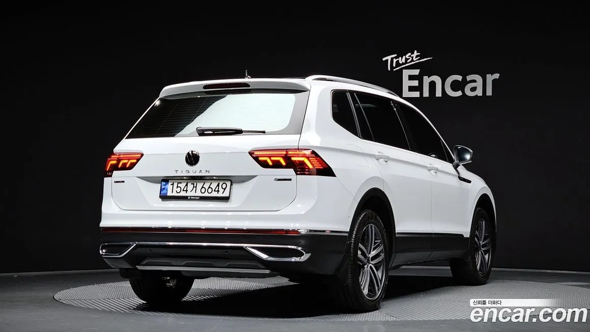 Volkswagen Tiguan — фото 2