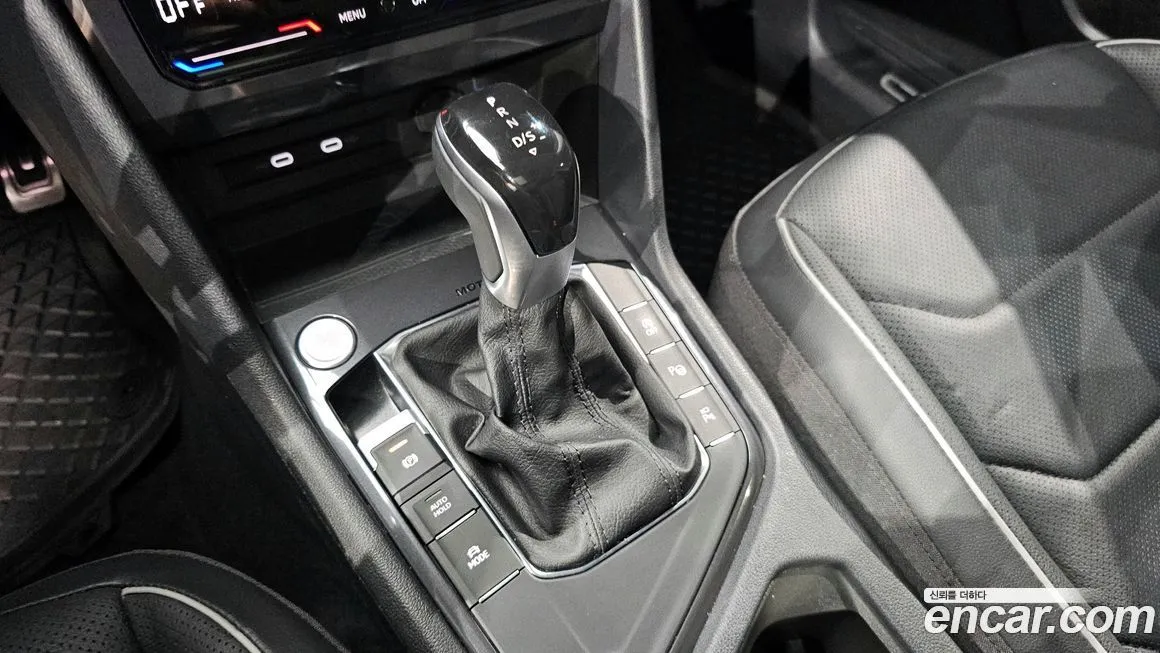 Volkswagen Tiguan — фото 9