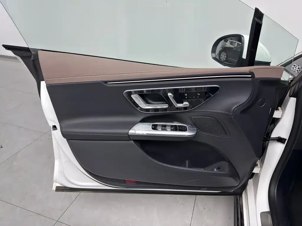 Mercedes-Benz EQE 2025 из CN, фото 7
