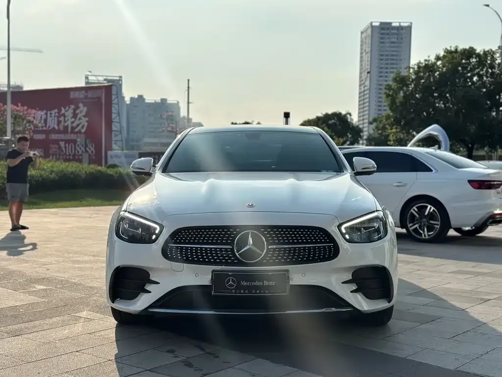 Mercedes-Benz E-Class 2022 из CN, фото 2
