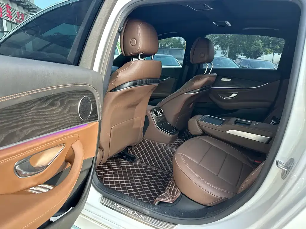 Mercedes-Benz E-Class 2022 из CN, фото 9