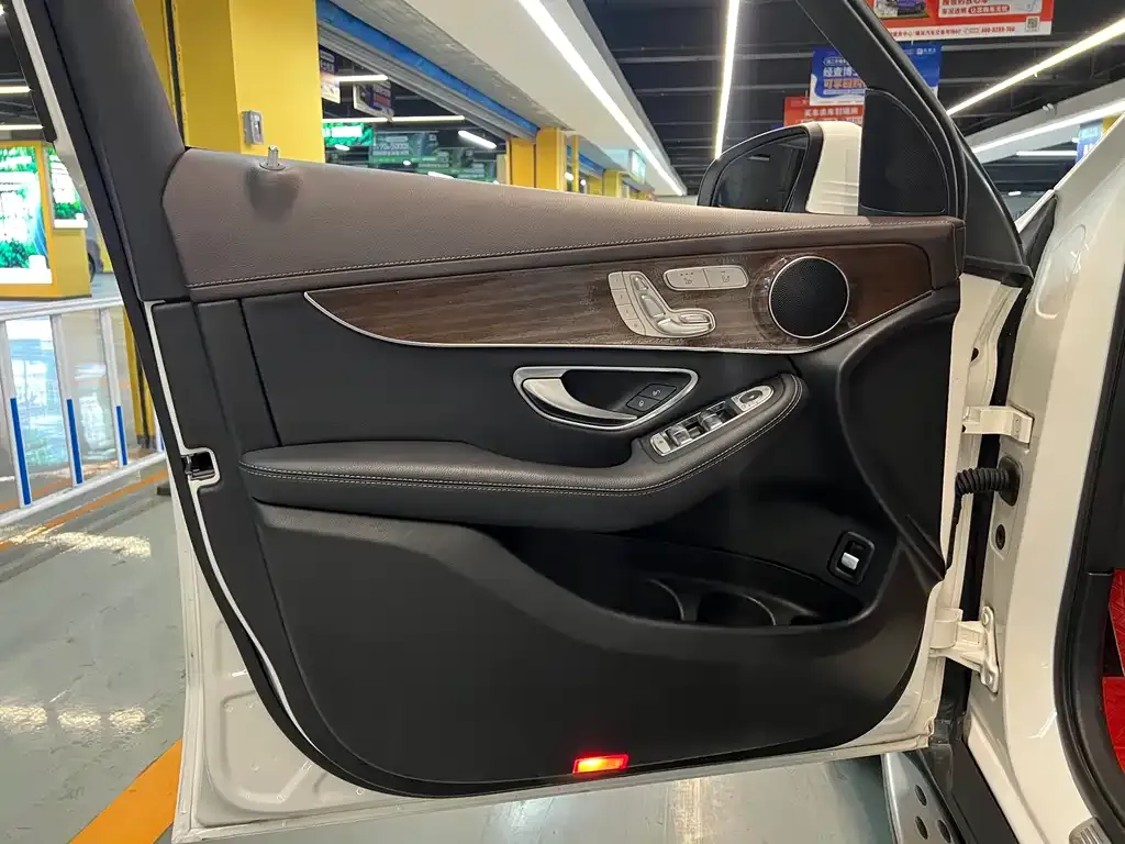 Mercedes-Benz GLC 2022 из CN, фото 4