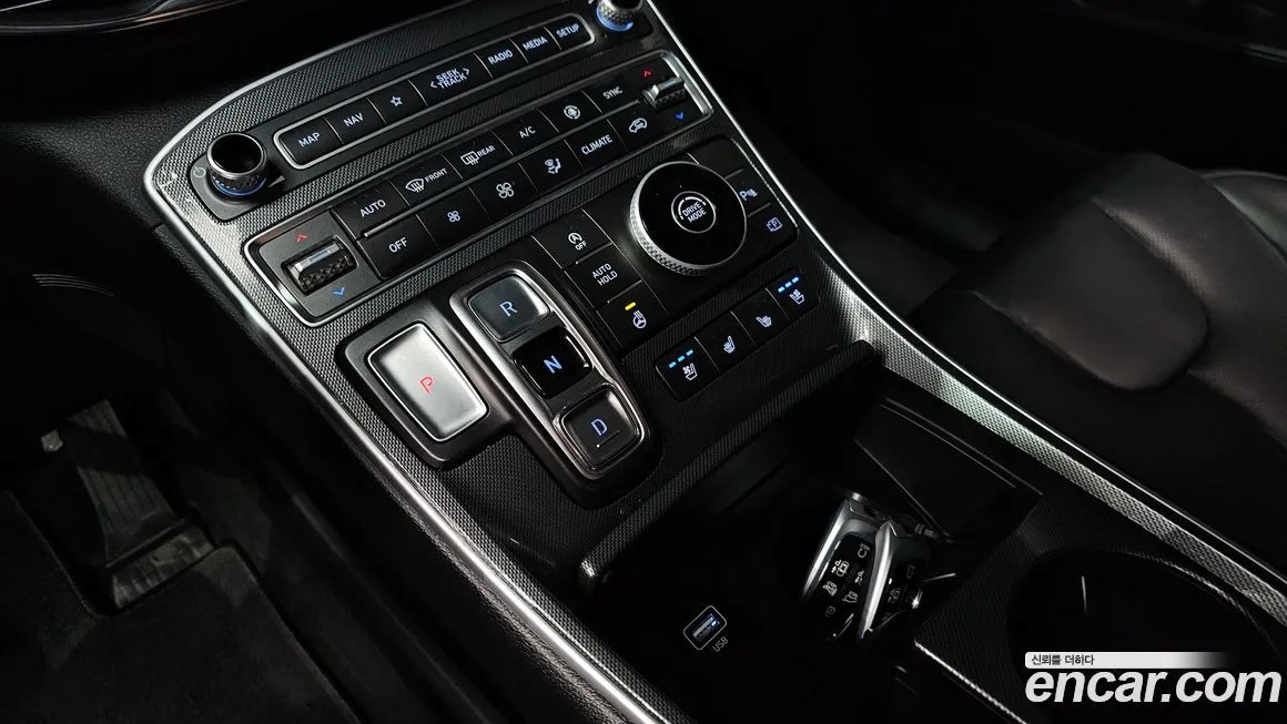Hyundai Santafe — фото 9