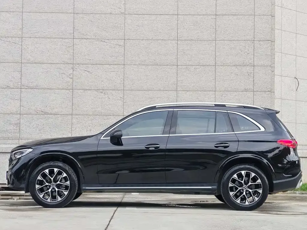 Mercedes-Benz GLC 2024 из CN, фото 3