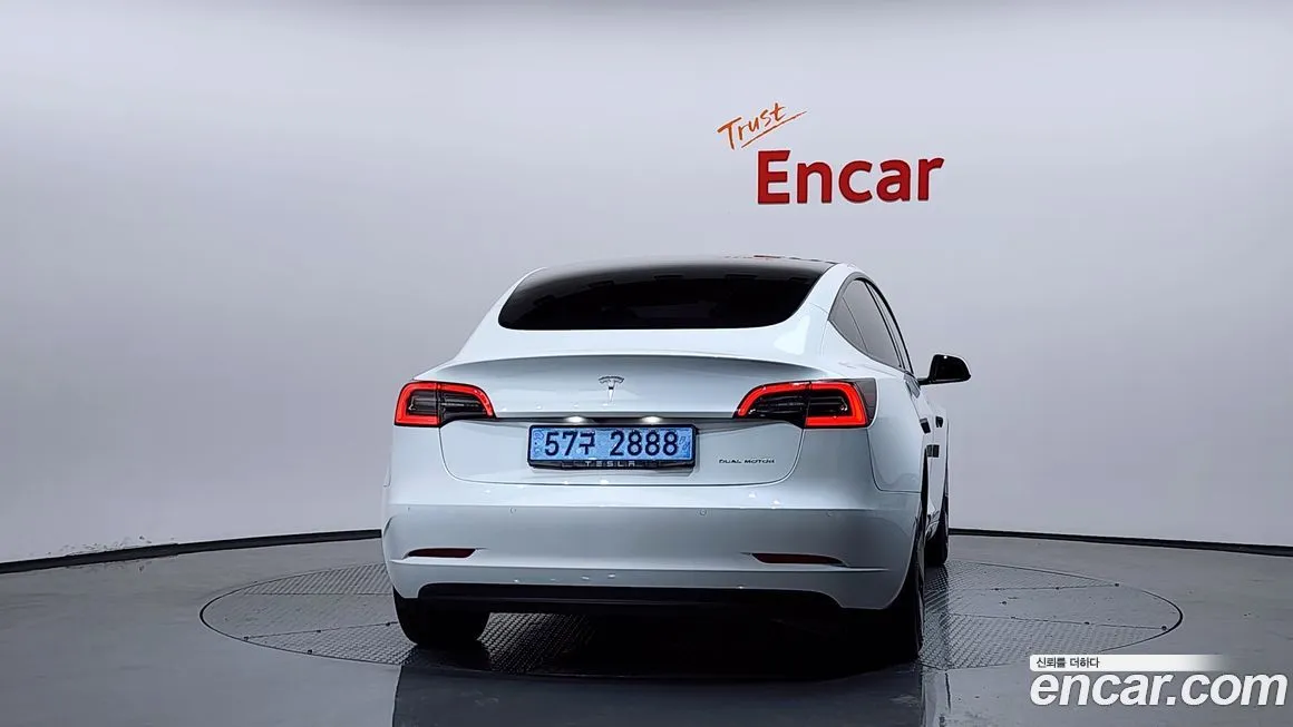 Tesla Model 3 2021 из KR, фото 4