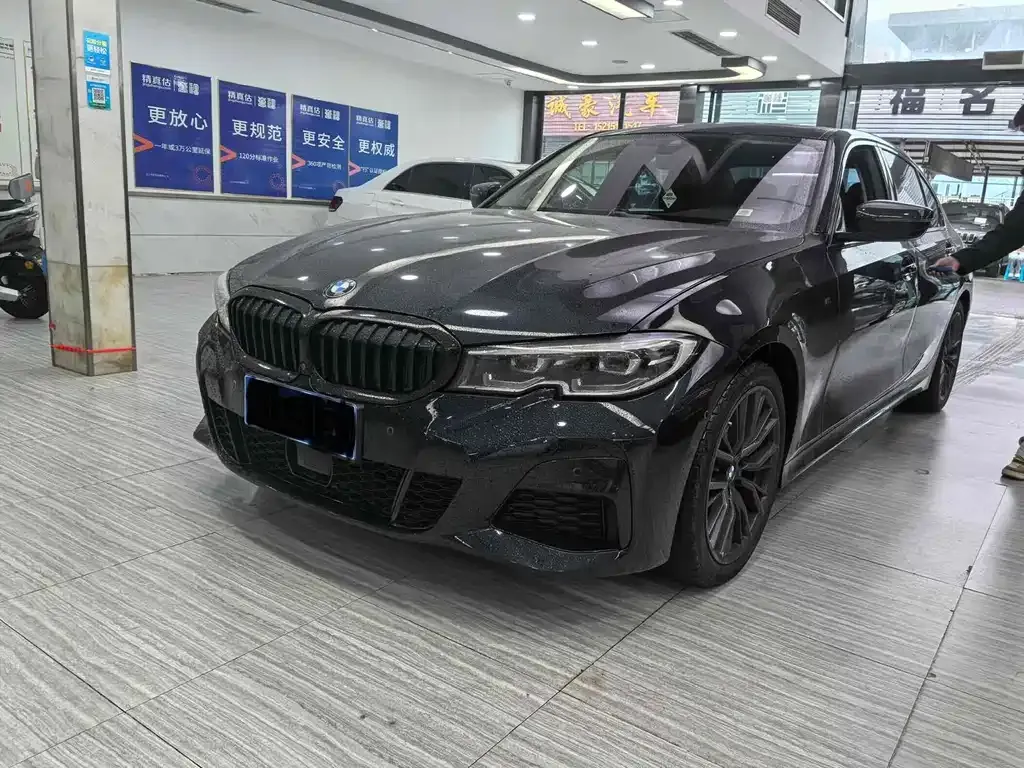 BMW 3 Series 2021 из CN, фото 1