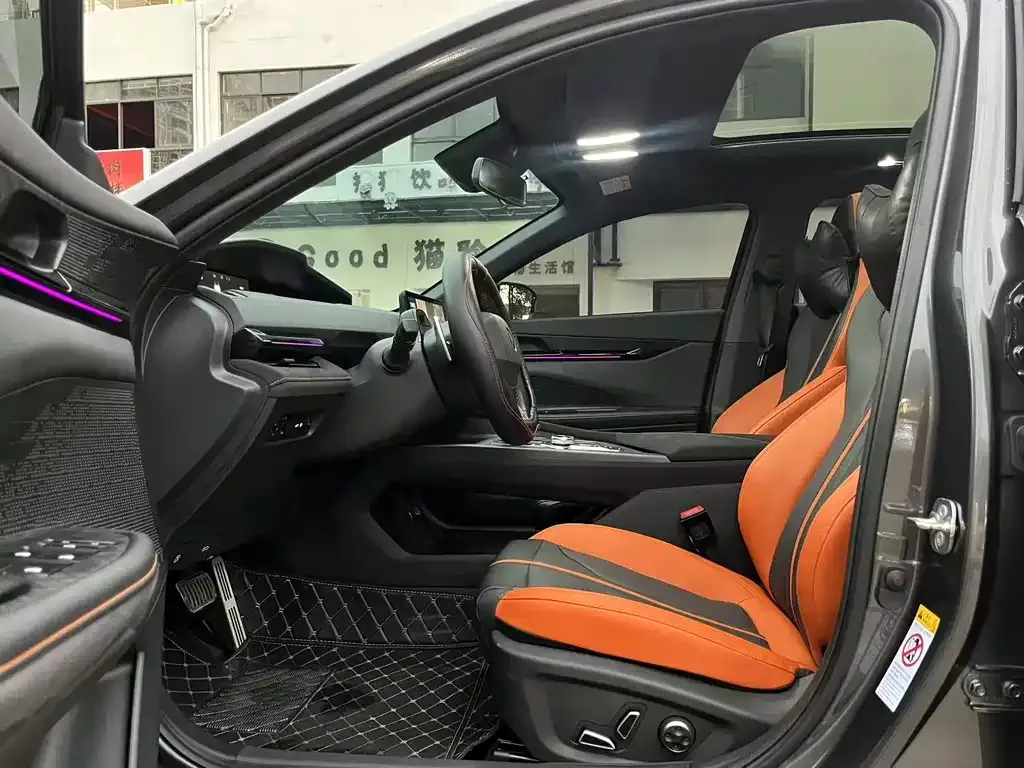 Changan UNI-V 2024 из CN, фото 4