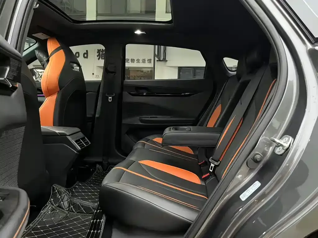 Changan UNI-V 2024 из CN, фото 6