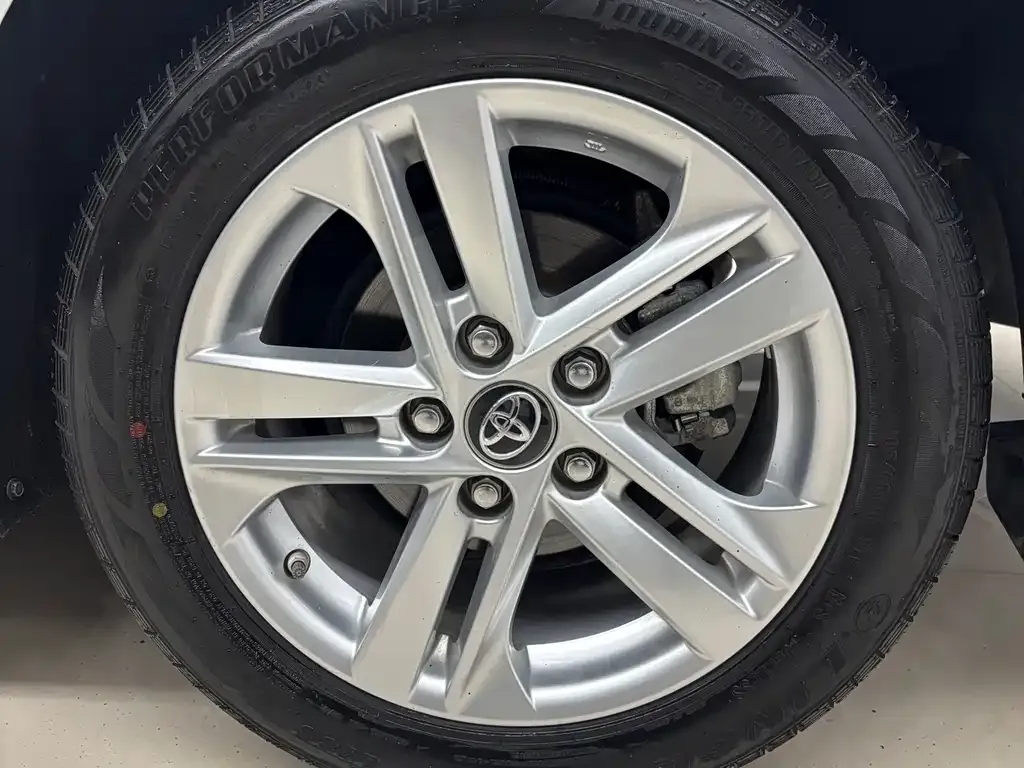 Toyota Levin 2021 из CN, фото 8