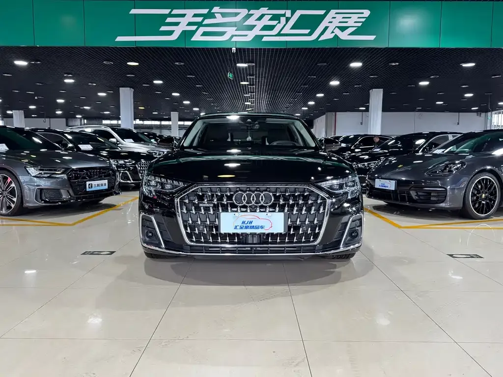 Audi A8 2023 из CN, фото 2