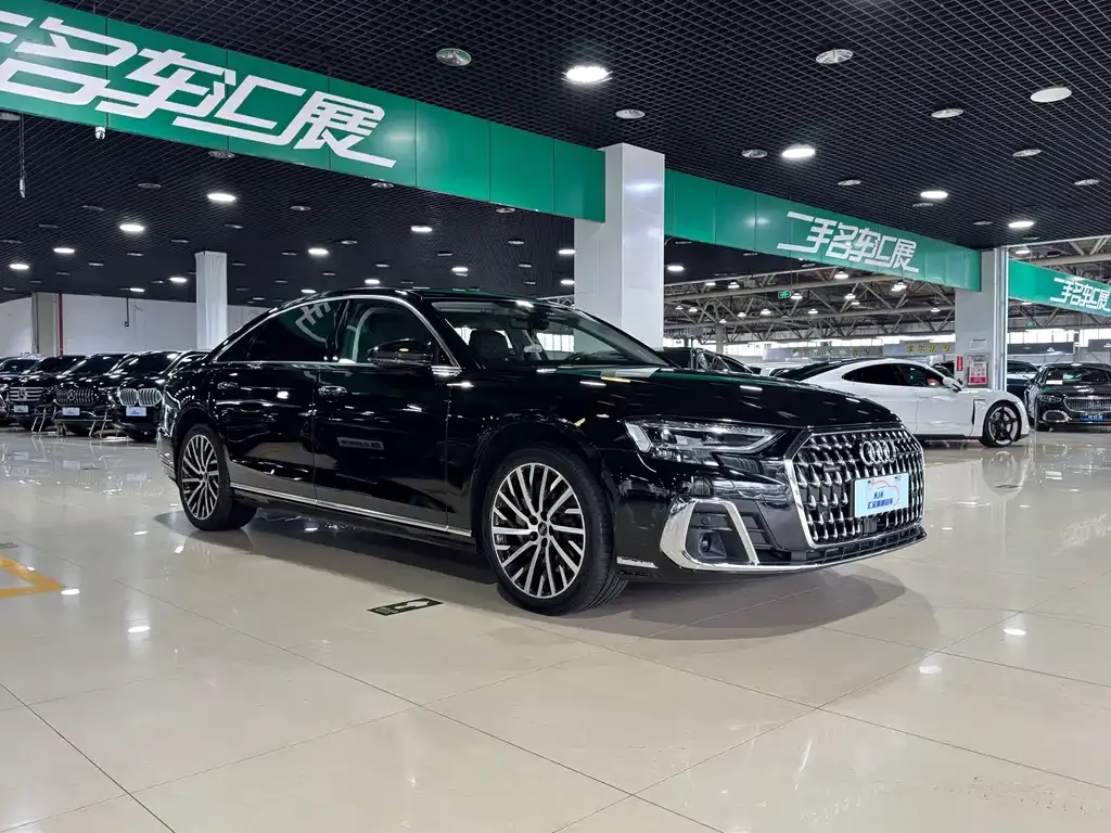 Audi A8 2023 из CN, фото 3