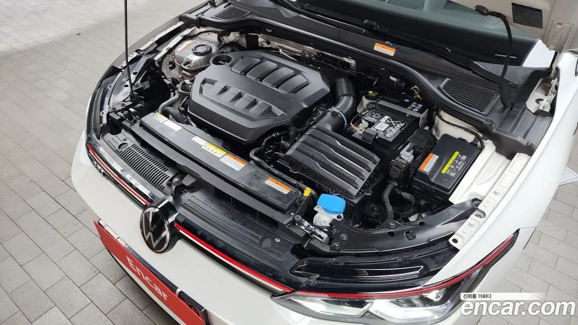 Volkswagen Golf 2024 из KR, фото 6