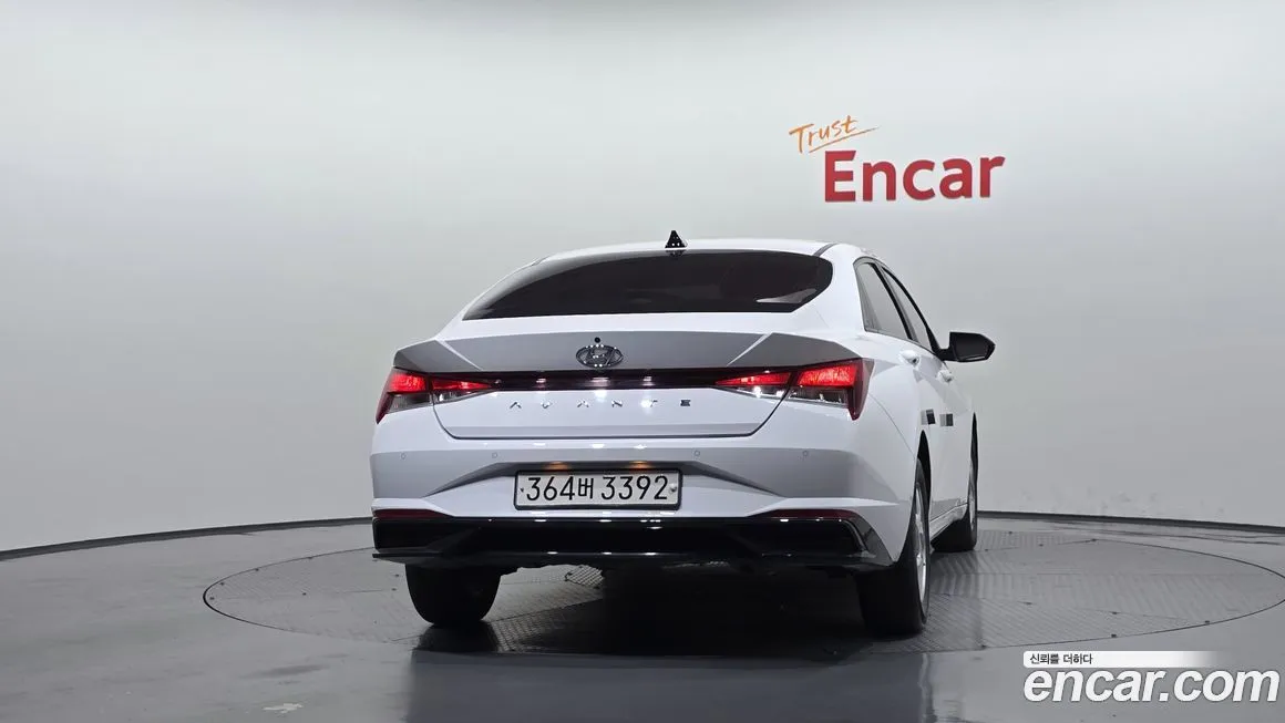 Hyundai AVANTE — фото 4