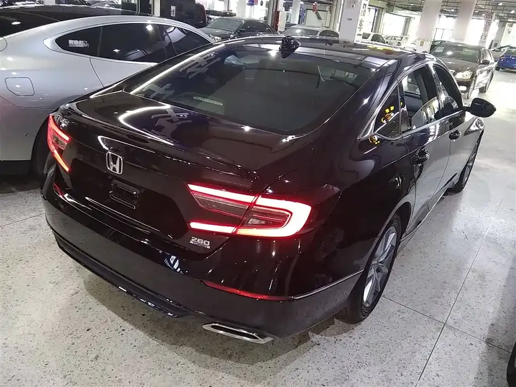 Honda Accord 2022 из CN, фото 7