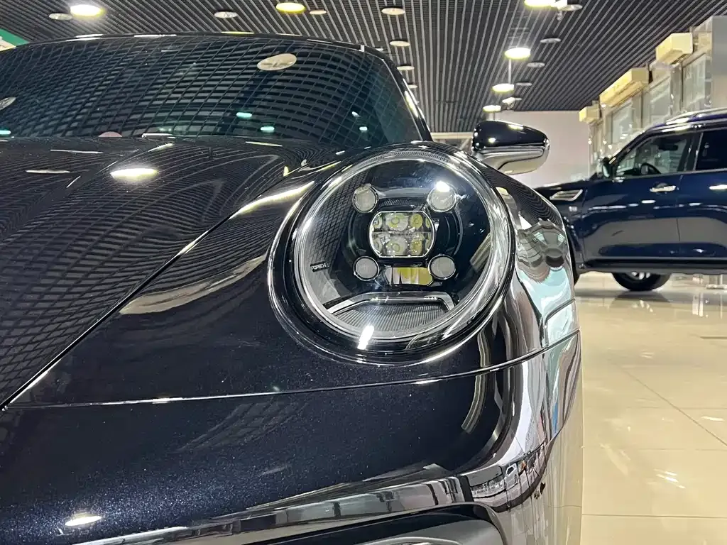 Porsche 911 2025 из CN, фото 8