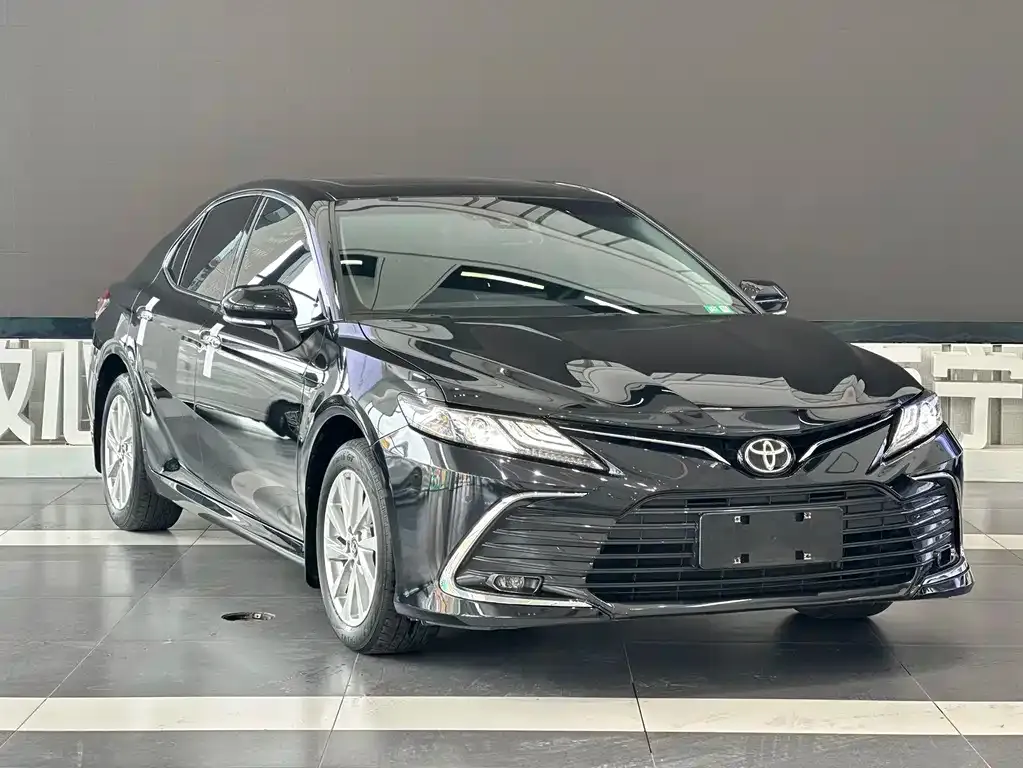 Toyota Camry 2023 из CN, фото 10