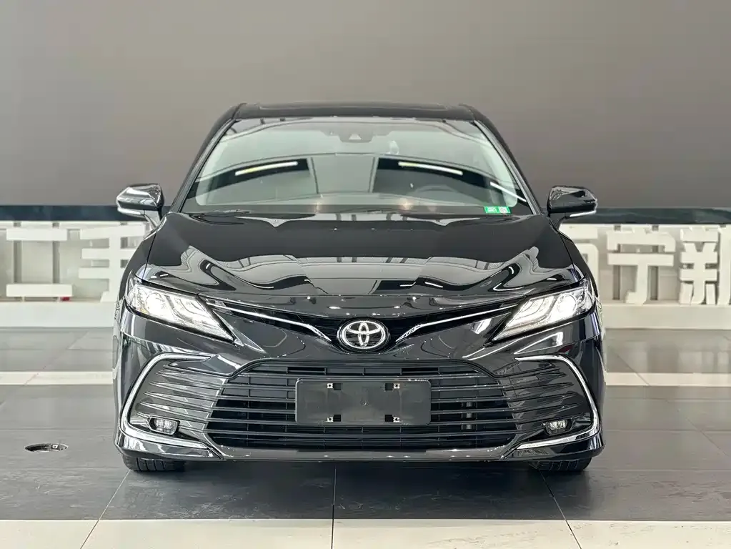 Toyota Camry 2023 из CN, фото 4